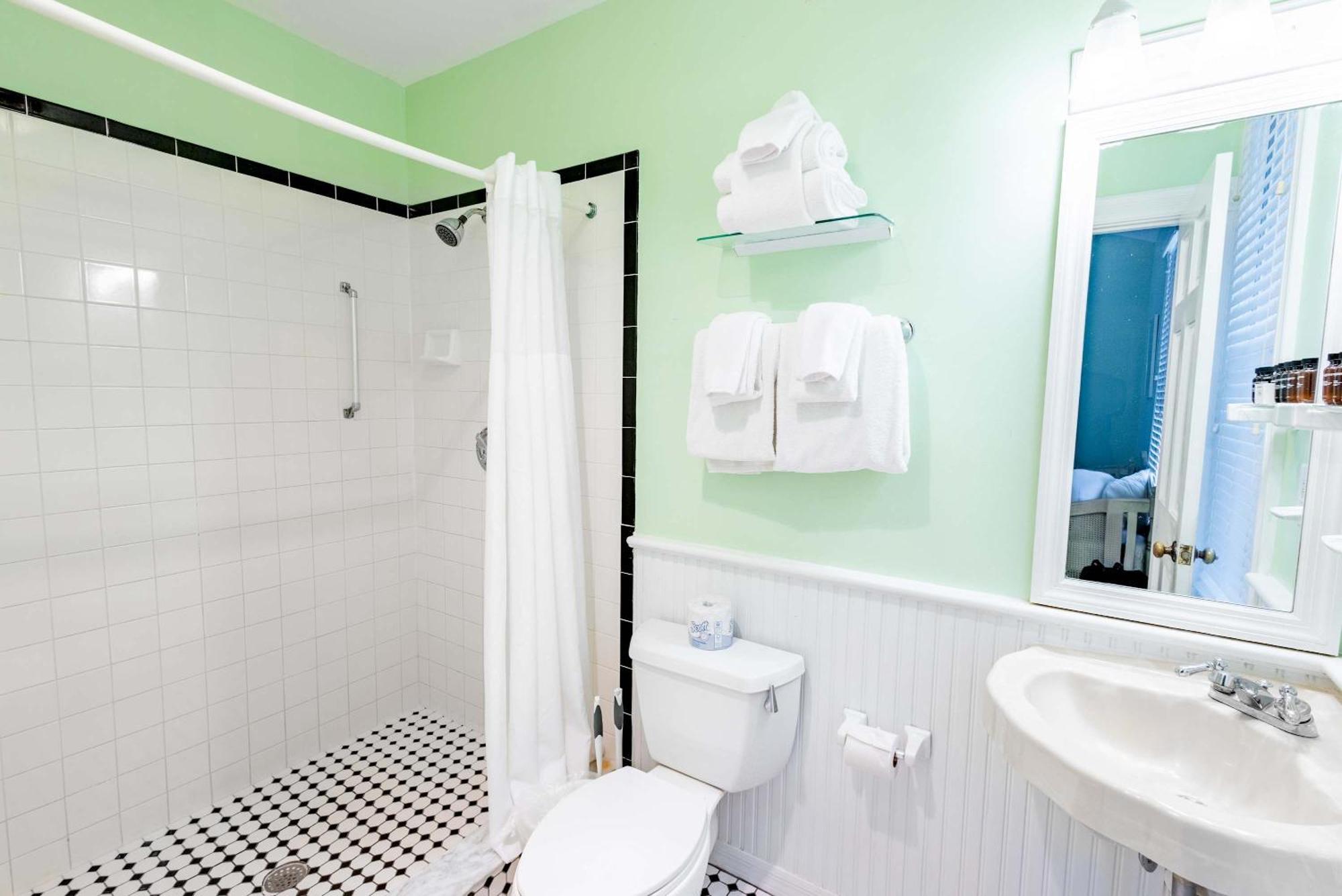Deluxe King - Curry Mansion With Pool! Hotel Key West Bagian luar foto