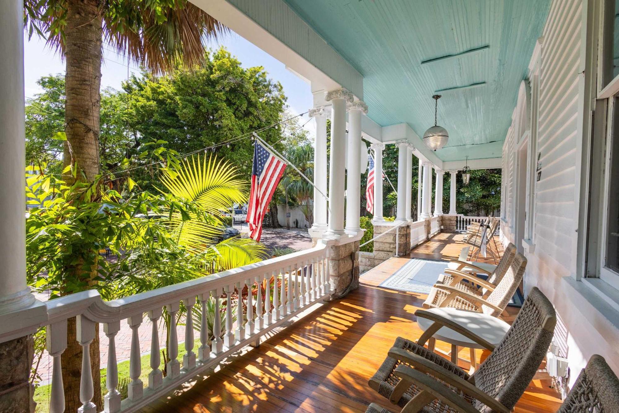 Deluxe King - Curry Mansion With Pool! Hotel Key West Bagian luar foto