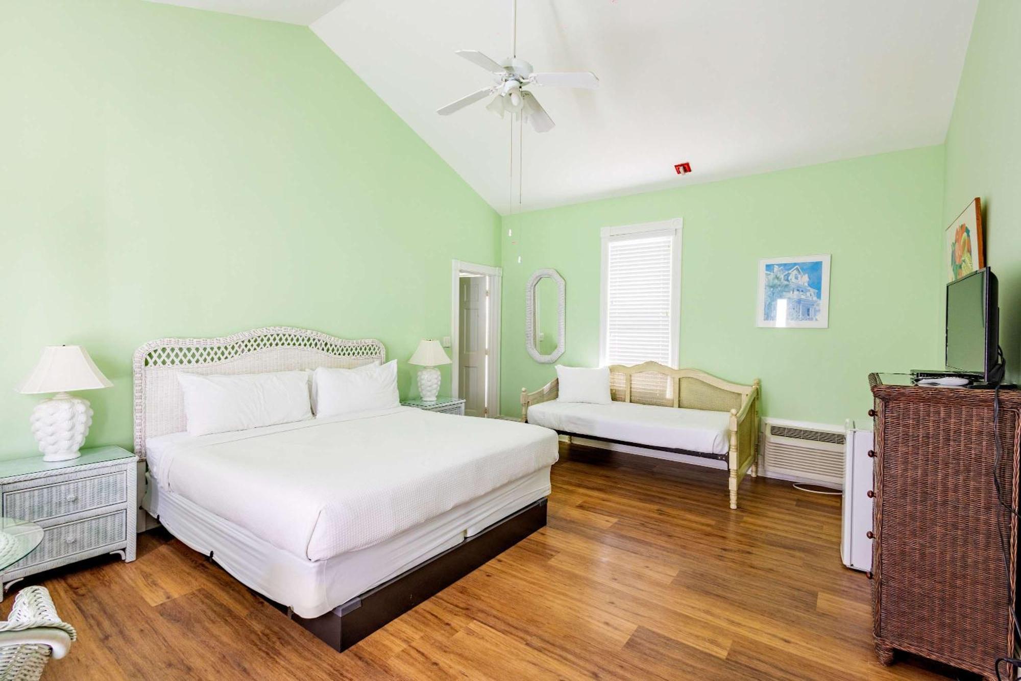 Deluxe King - Curry Mansion With Pool! Hotel Key West Bagian luar foto